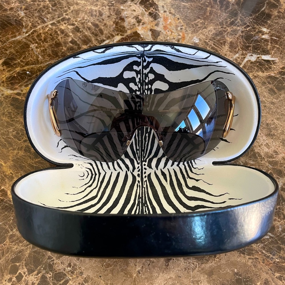 NEW Roberto Cavalli sunglasses never worn